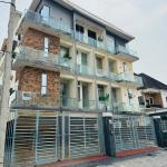 2 BEDROOM APARTMENT AVAILABLE