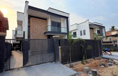 4 Bedroom Fully Detached Duplex